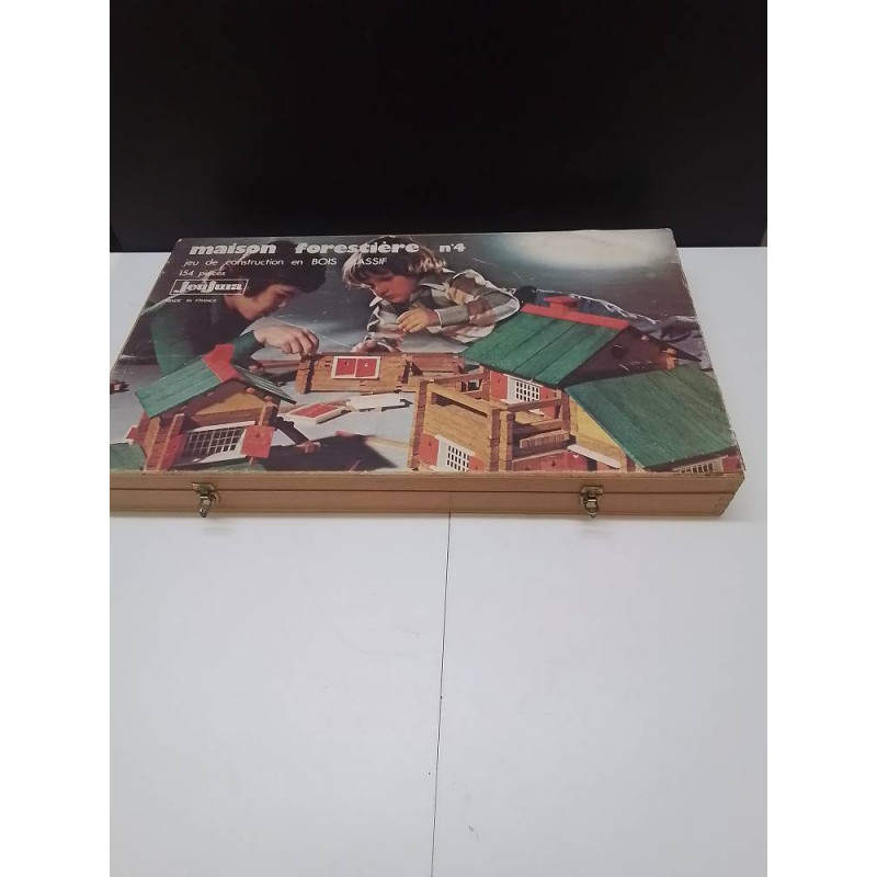 BOITE MAISON FORESTIÈRE 