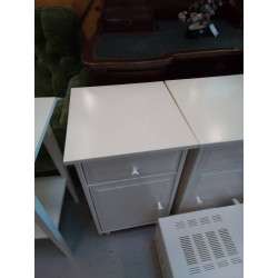 TABLE DE CHEVET MODERNE 1...