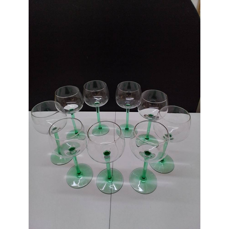 LOT DE VERRES A VIN BLANC + SEAU A VIN 