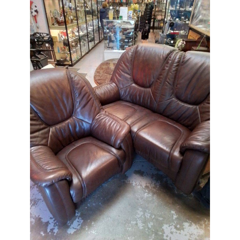 SALON BRUN 2+1 
