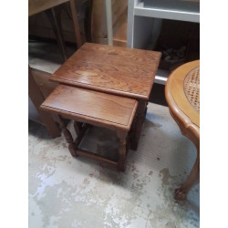 TABLE GIGOGNES EN BOIS 