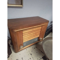 RADIO ANCIENNE EN L\'ÉTAT