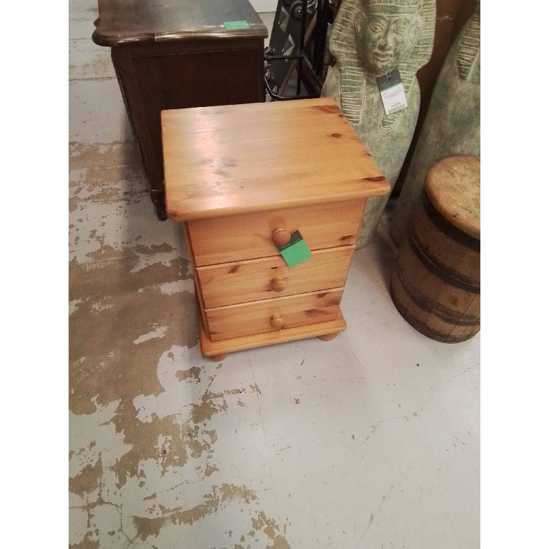 CHEVET EN PIN 3 TIROIRS