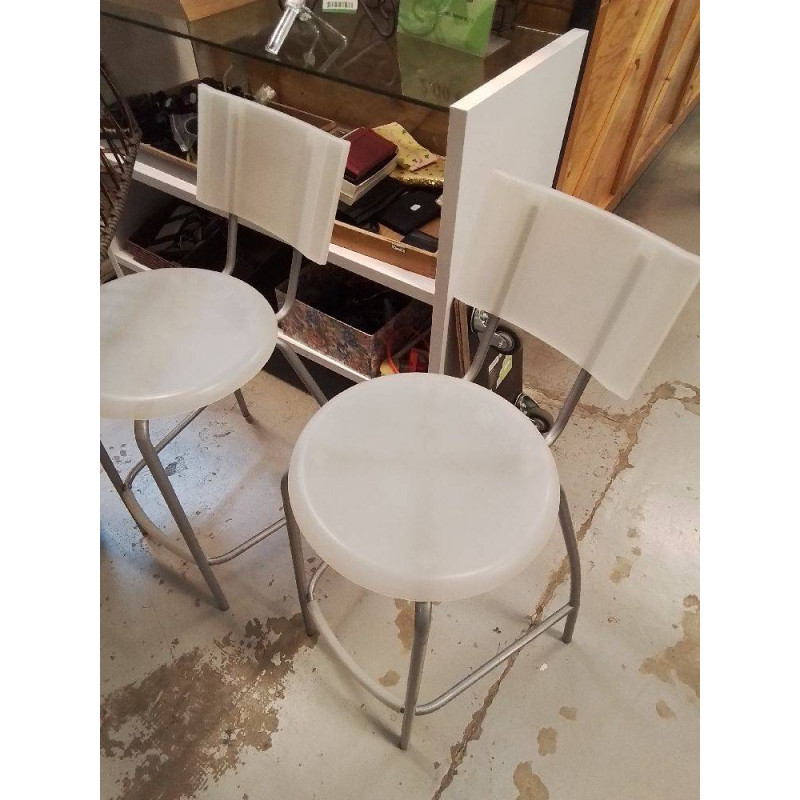 TABOURET IKEA 