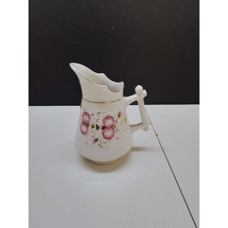 POT A LAIT MOTIF FLEURS 