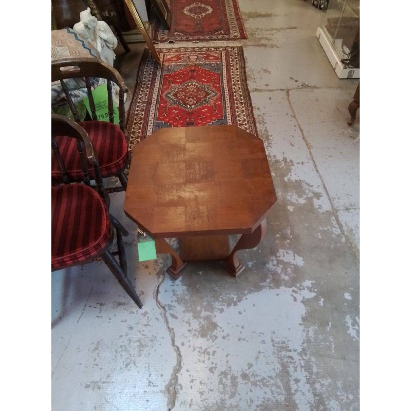 TABLE D’APPOINT DAMIER