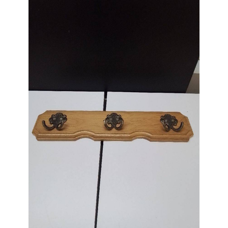 PATERES SUR BOIS 