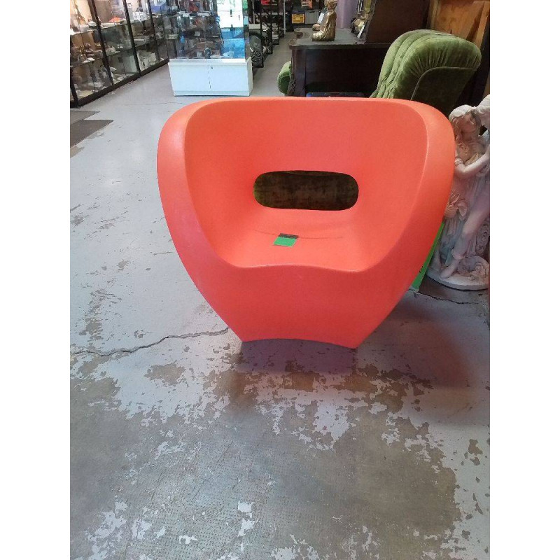 FAUTEUIL ORANGE RONARAD FOR MOROSO VICTORIA AND ALBERT