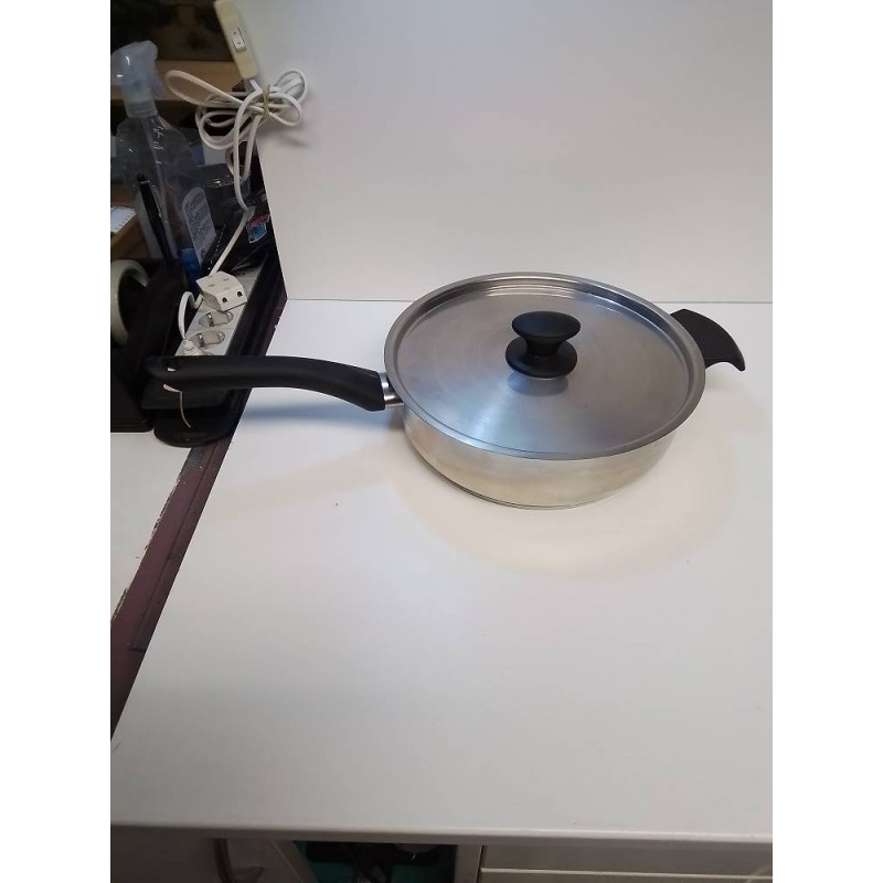 CASSEROLE INOX ET CÉRAMIQUE 