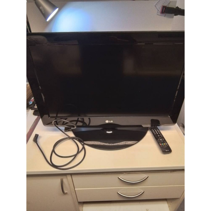 TV LG 26’’ AVEC TÉLÉCOMMANDE 