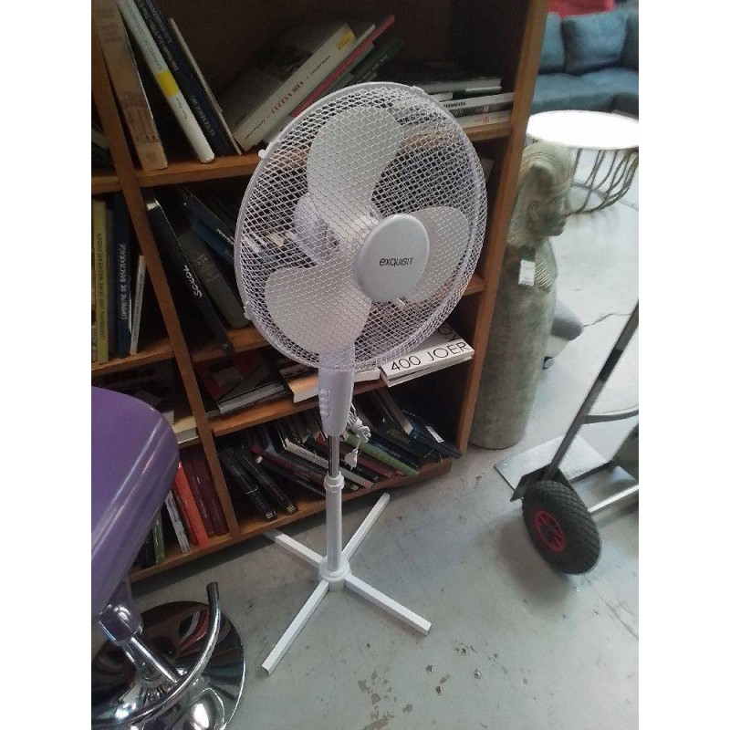 VENTILATEUR SUR PIED 