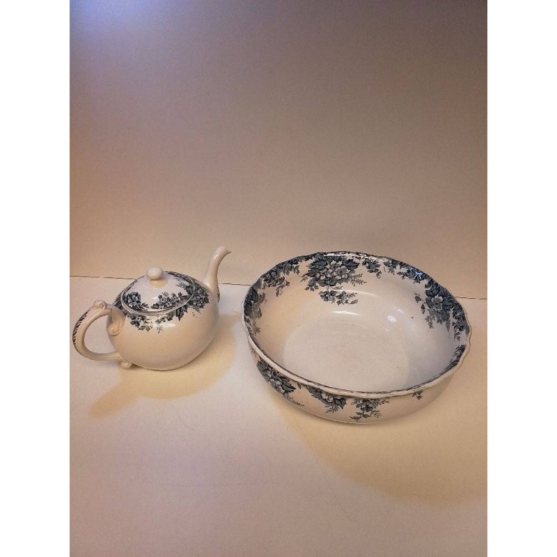 LOT PORCELAINE ST AMAND 