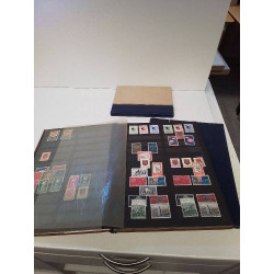 LOT DE 3 ALBUMS TIMBRES...