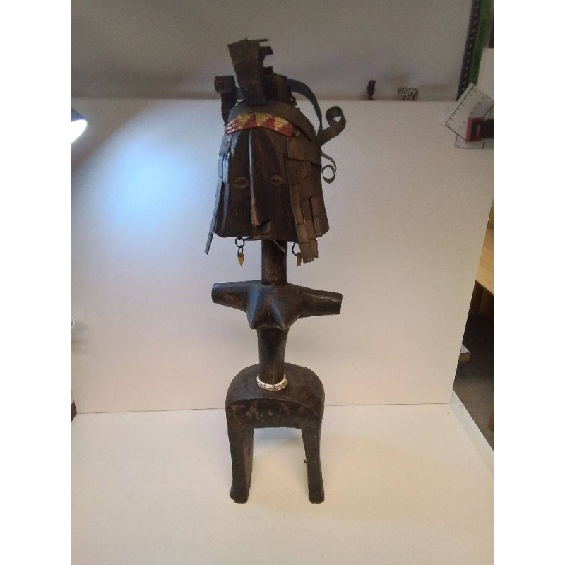 STATUETTE AFRICAINE FEMME
