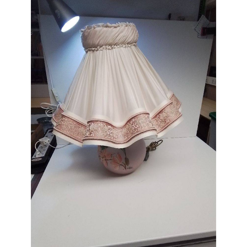 LAMPE A POSER VERRE ROSE MOTIF FLEURS