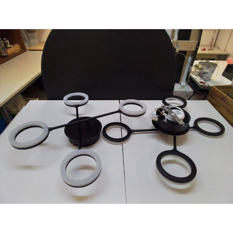 PLAFONNIER MODERNE LED NOIRE LA PIECE