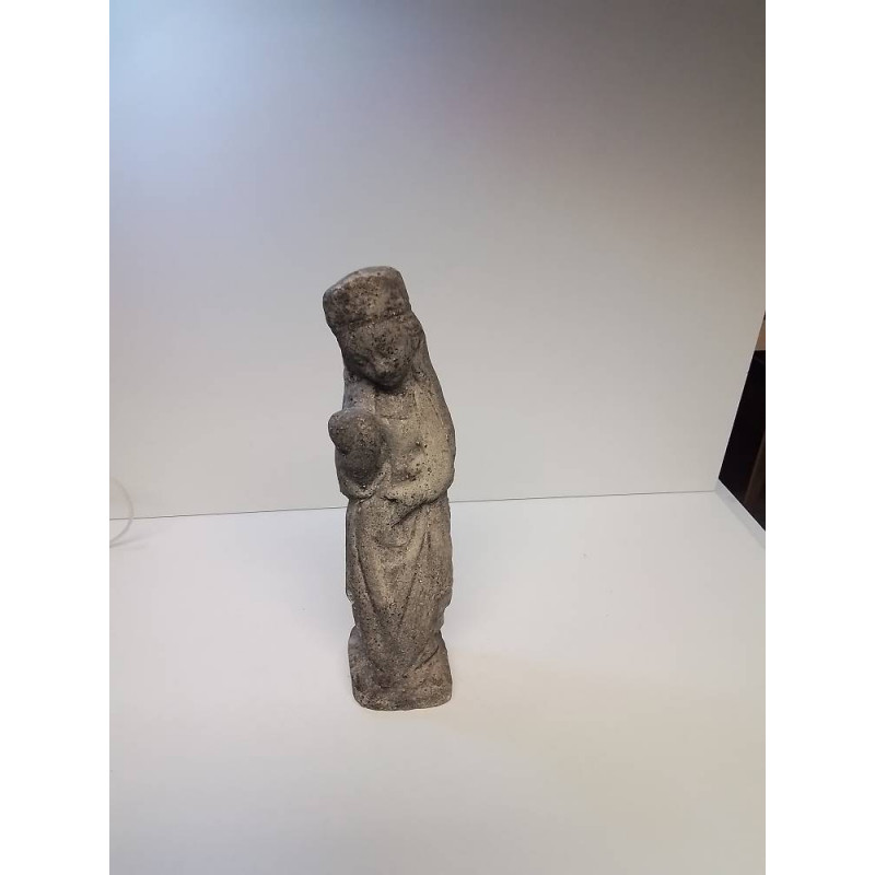 STATUETTE RELIGIEUSE PIERRE