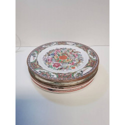 LOT D’ASSIETTES ASIATIQUES 