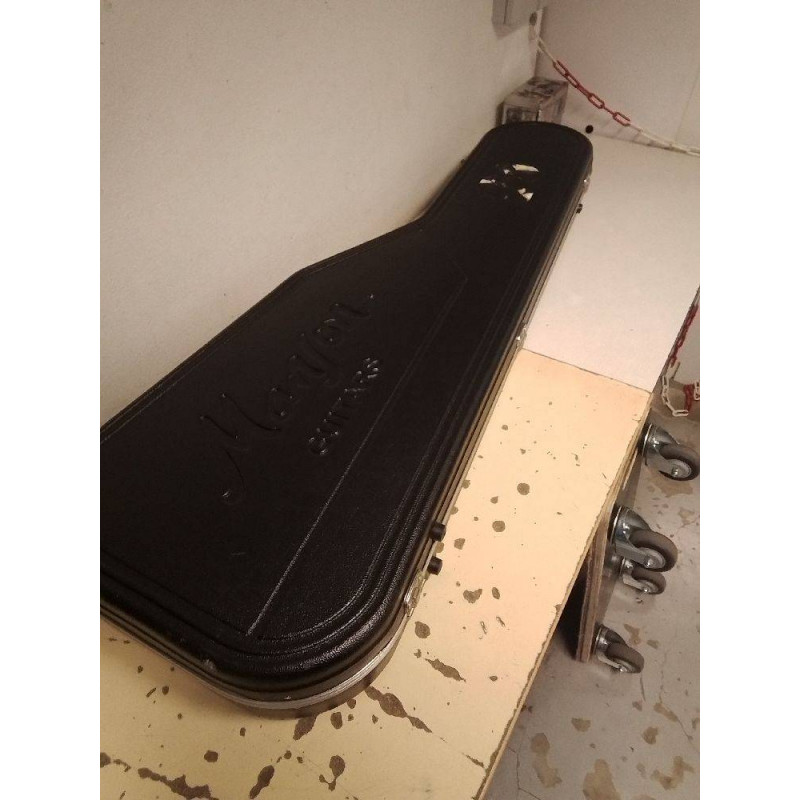 ÉTUI GUITARE MANSON
