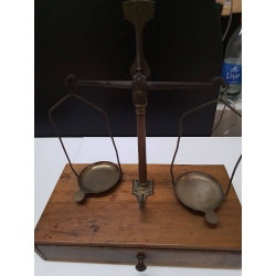 BALANCE ANCIENNE 
