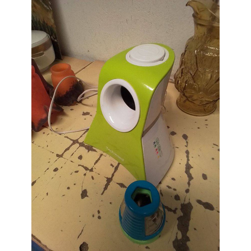 ROBOT TECHWOOD