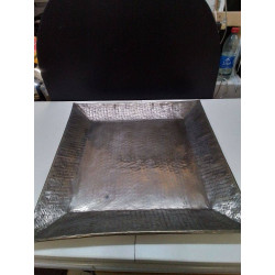PLAT METAL MARTELÉ 