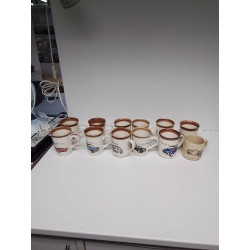 LOT DE TASSES COLLECTIONS...