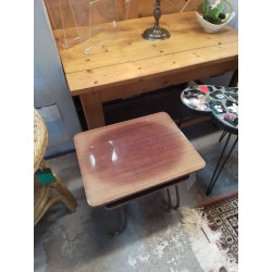 TABLE GIGOGNES 