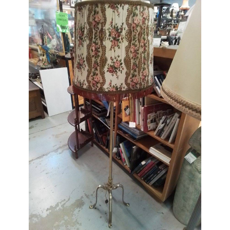 LAMPADAIRE ANCIEN 