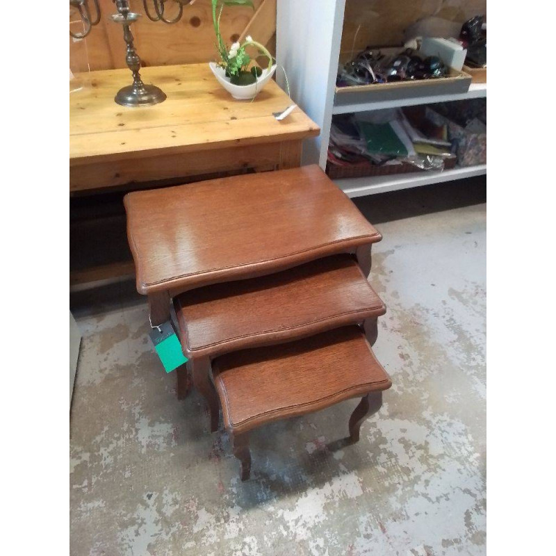 TABLE GIGOGNES 