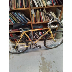 VELO JAUNE PEUGEOT VINTAGE 