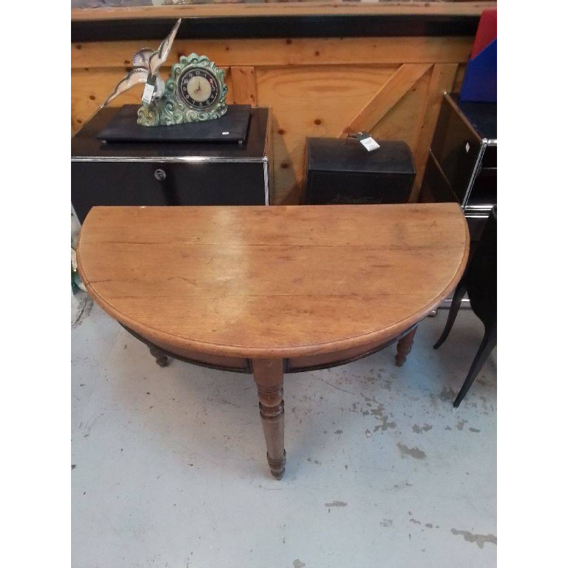 TABLE DEMI LUNE