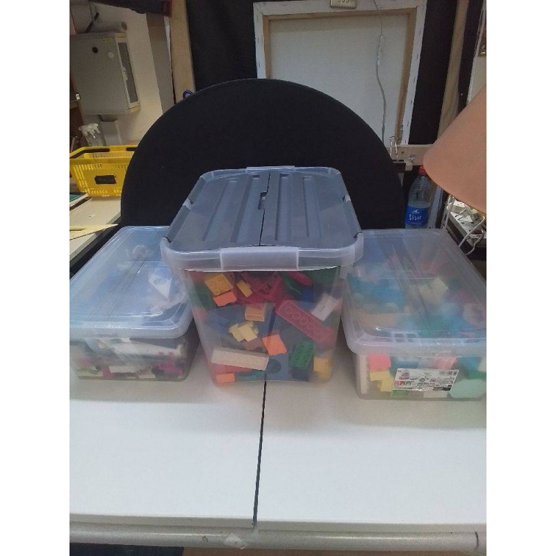 BOITE DE LEGO LA PIECE 
