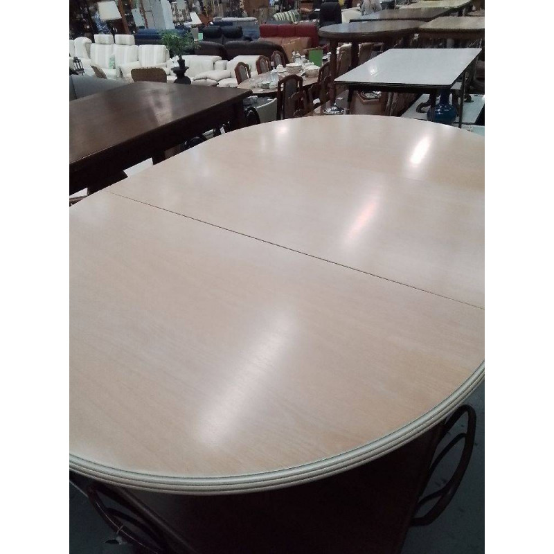 TABLE CERUSE PIED CENTRAL 