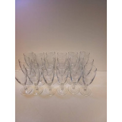LOT DE 6 FLUTES A CHAMPAGNE 