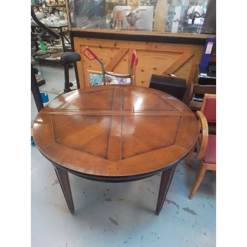 TABLE OCTOGONAL AVEC ALLONGES 
