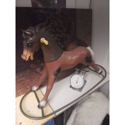 CHEVAL A BASCULE ANCIEN 