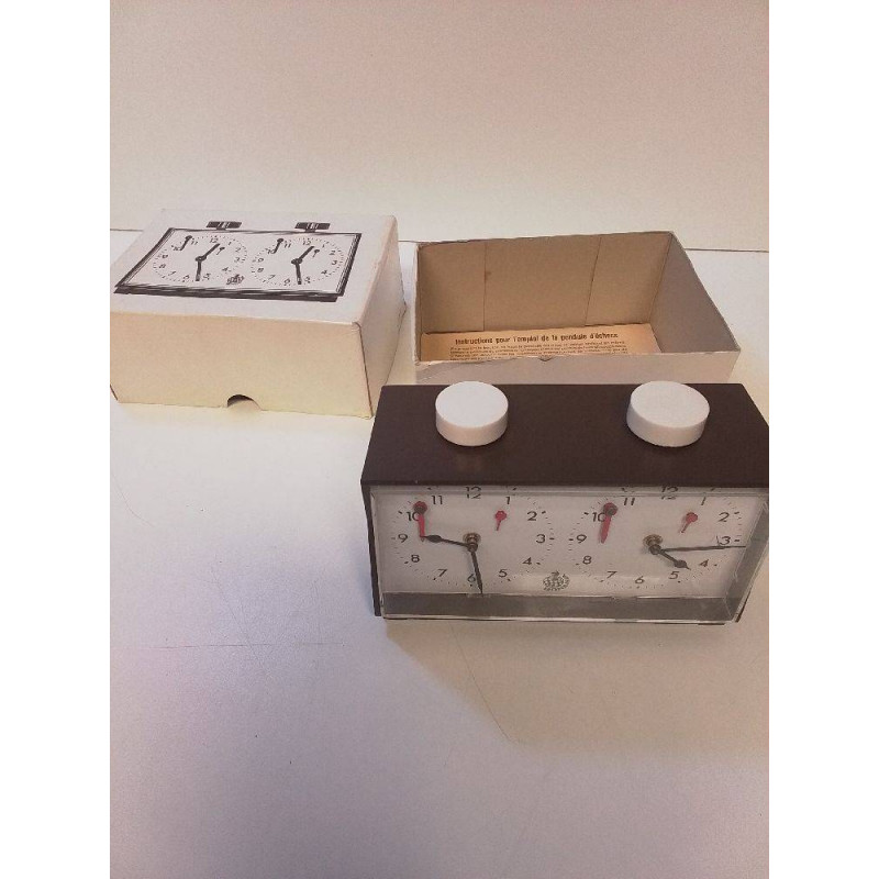 PENDULE D\'ÉCHECS MÉCANIQUE 