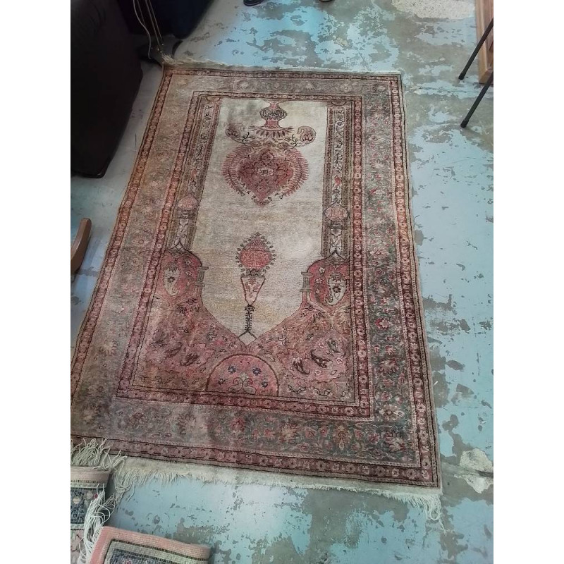 TAPIS ORIENTAL