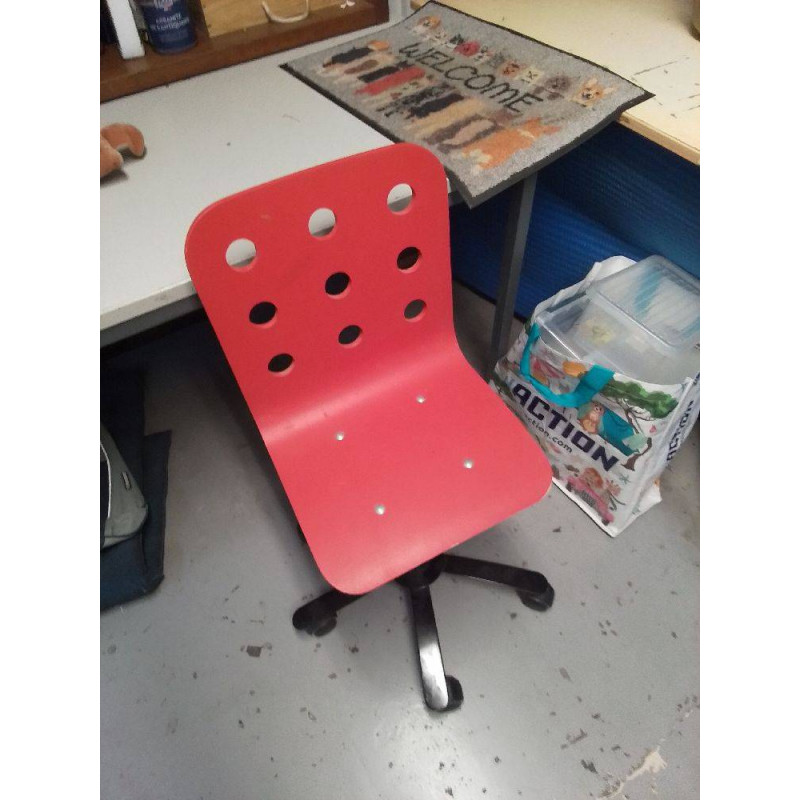 CHAISE ROUGE 