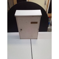 BOÎTE AUX LETTRES BLANCHE 