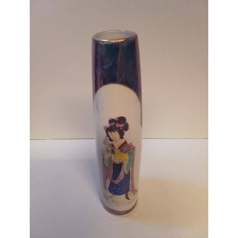 VASE MOTIF ASIATIQUE 