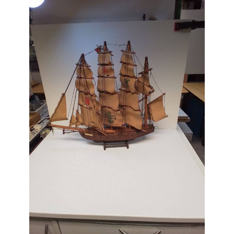 MAQUETTE EN BOIS LARMOR PLAGE