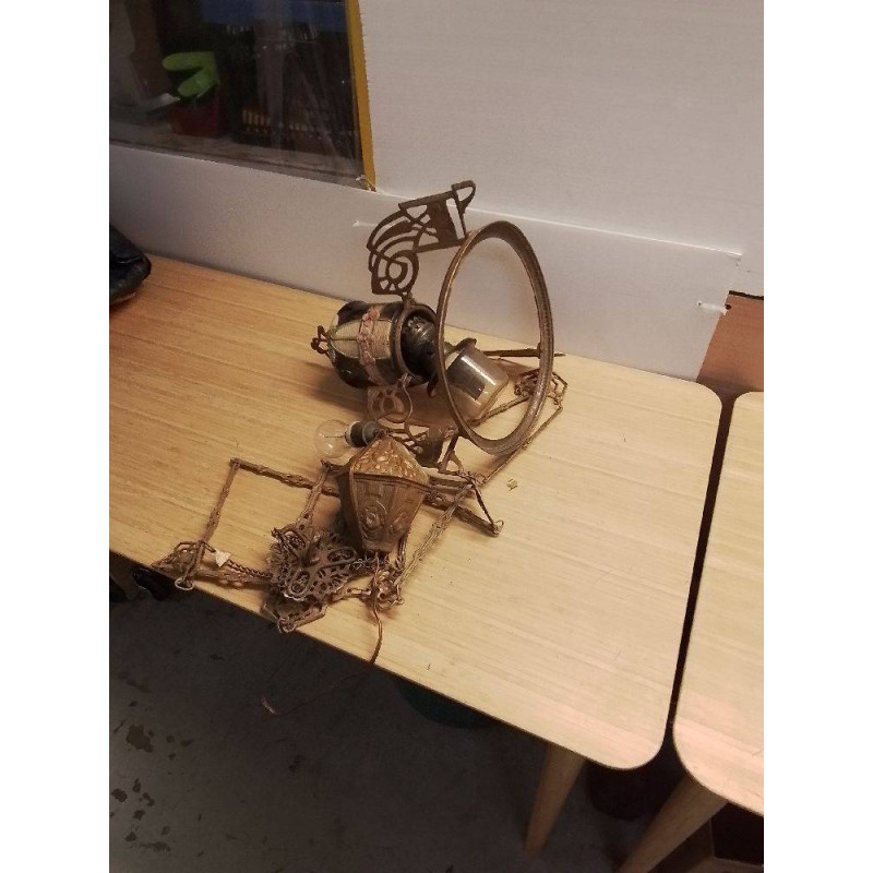 LUSTRE ART DECO EN LAITON EN L ETAT