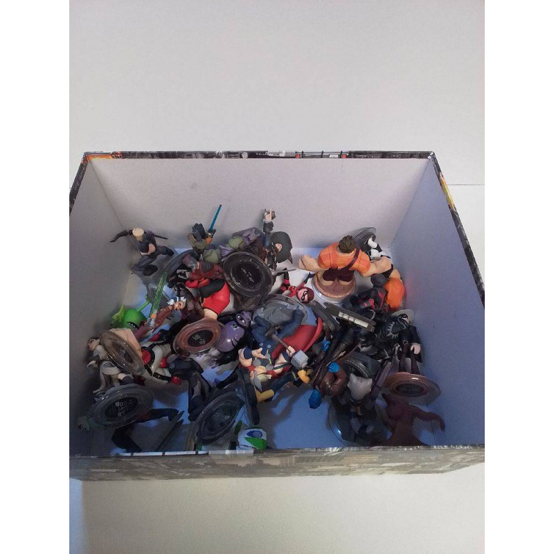 LOT FIGURINES DISNEY MARVEL’