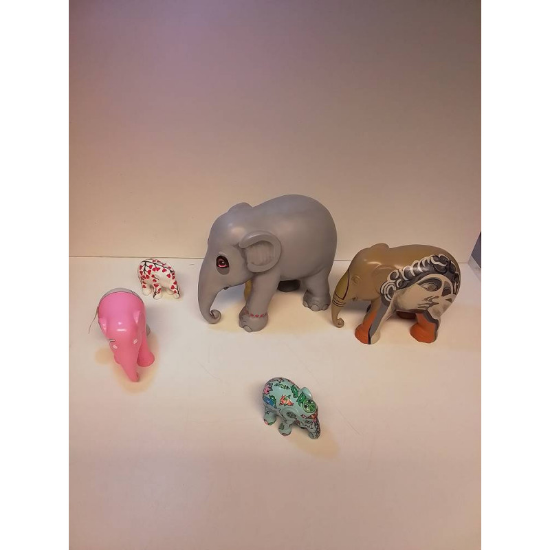 LOT ÉLÉPHANTS PARADE 