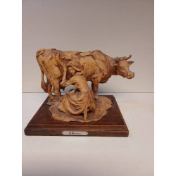 STATUETTE RESINE LA VACHE...