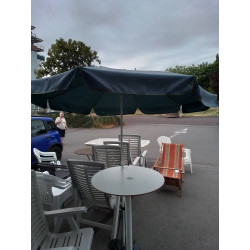 PARASOL ET PIED