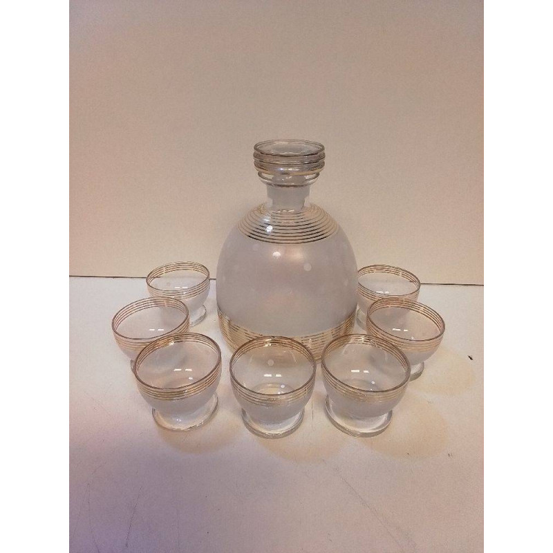 SERVICE A LIQUEUR 