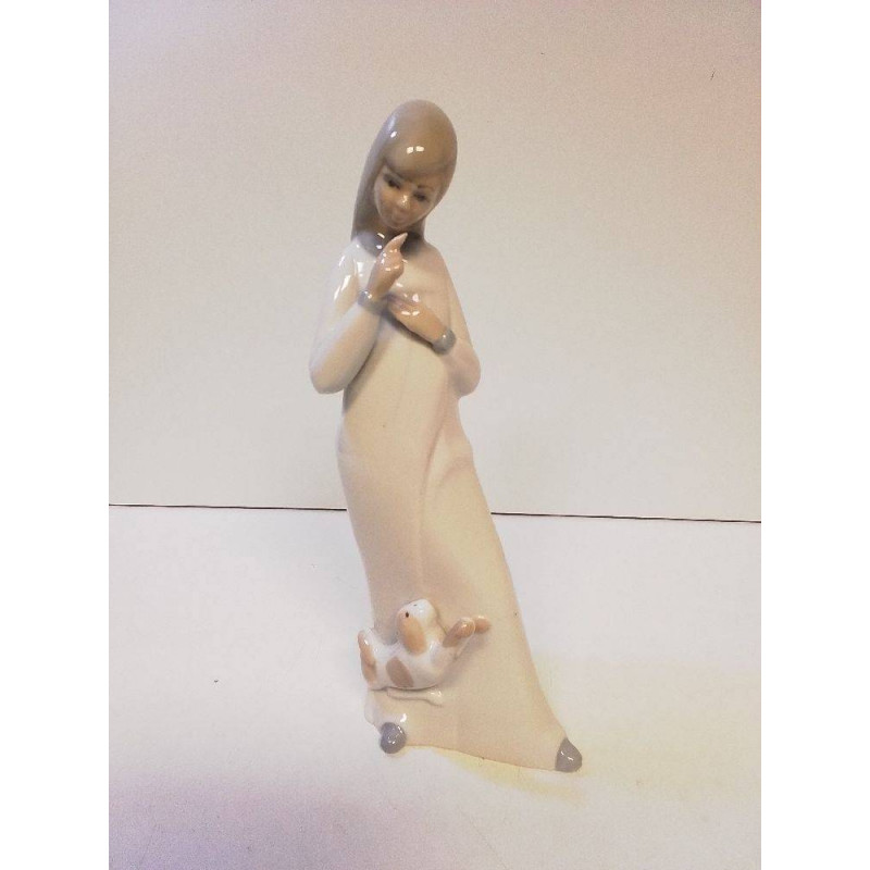 STATUETTE PORCELAINE 